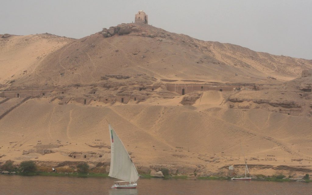 Felouque naviguant sur le Nil en Égypte