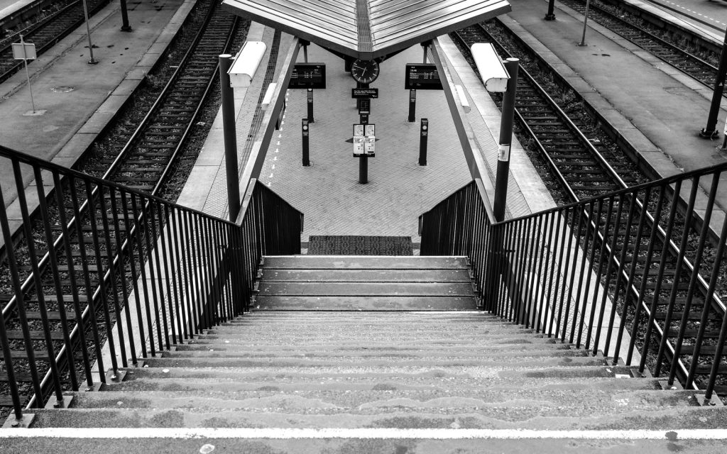 Gare de Copenhague et train au Danemark pour un voyage ferroviaire scandinave