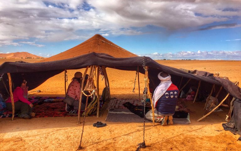 Dunes et campement raffiné pour un voyage Oman 10 jours